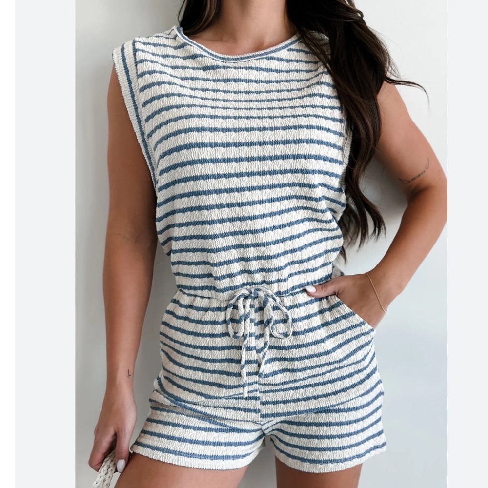 Wasabi +‎ Mint Textured Romper Small Blue Stripe Pockets Drawstring